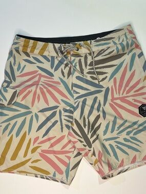 Vissla Kole Kole Boardshort, 8" Inseam, Tropical Leaf, Sz 32